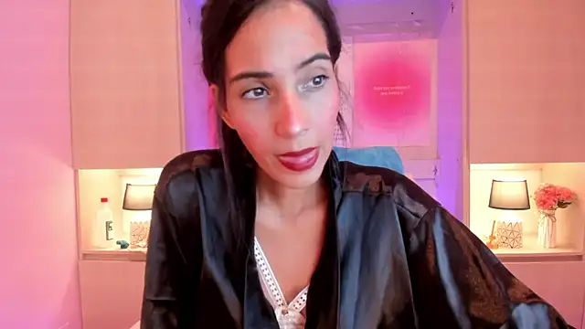 Snapshot of LexxaQueen chatting on 29, 10, 2025 LexxaQueen online show from 29, 10, 2025