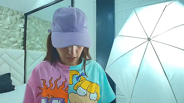 Snapshot of alaska__williams__ chatting on 21, 9, 2025 alaska williams online show from 21, 9, 2025