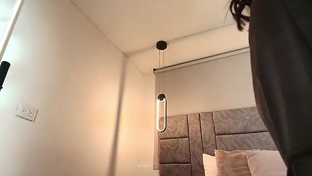 Snapshot of alaska__williams__ chatting on 20, 11, 2025 alaska williams online show from 20, 11, 2025