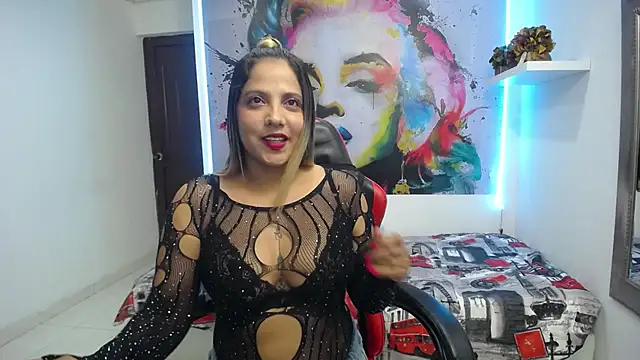 Snapshot of tiana_breeze chatting on 9, 10, 2025 tiana breeze online show from 9, 10, 2025