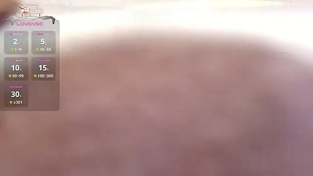 emycarver09 online show from 10, 11, 2025