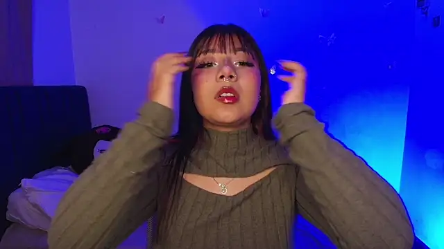 Snapshot of annie-russel chatting on 2, 2, 2026 annie-russel online show from 2, 2, 2026