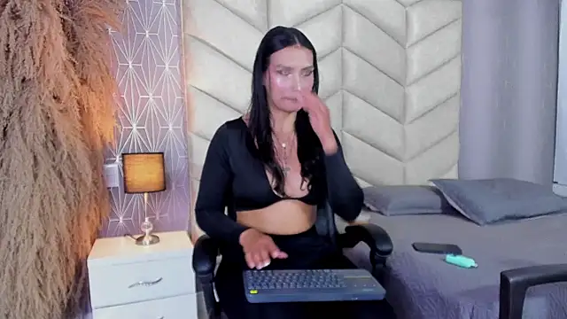 Snapshot of samiradoll chatting on 11, 11, 2025 samiradoll online show from 11, 11, 2025