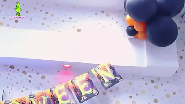 ArianaSantana online show from 4, 11, 2025