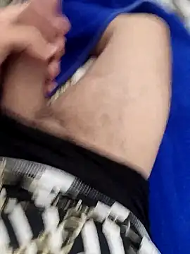 Yazaza1999 online show from 6, 10, 2025