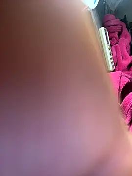 Snapshot of aninha21 chatting on 4, 11, 2025 aninha21 online show from 4, 11, 2025