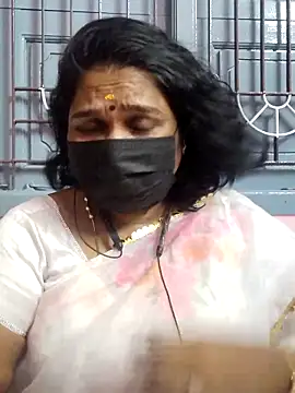 Snapshot of Tamil_Azhaghi25 chatting on 21, 6, 2026 Tamil Azhaghi25 online show from 21, 6, 2026
