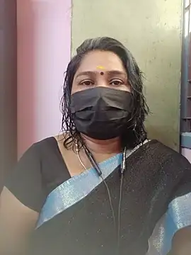 Snapshot of Tamil_Azhaghi25 chatting on 30, 6, 2026 Tamil Azhaghi25 online show from 30, 6, 2026