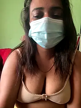 Snapshot of tamil_Nila_ chatting on 8, 10, 2025 tamil Nila  online show from 8, 10, 2025