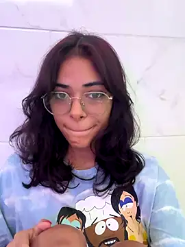 Snapshot of Im_Lyan chatting on 30, 11, 2025 Im Lyan online show from 30, 11, 2025