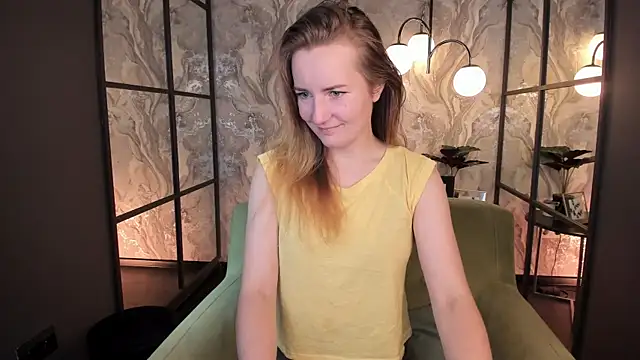 Snapshot of MeggySun chatting on 7, 11, 2025 MeggySun online show from 7, 11, 2025