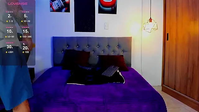 Snapshot of Nicolas_James_Sc chatting on 19, 9, 2025 Nicolas James Sc online show from 19, 9, 2025