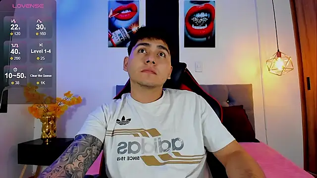 Snapshot of Nicolas_James_Sc chatting on 24, 9, 2025 Nicolas James Sc online show from 24, 9, 2025