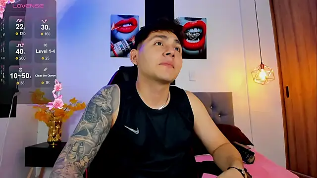 Snapshot of Nicolas_James_Sc chatting on 27, 9, 2025 Nicolas James Sc online show from 27, 9, 2025