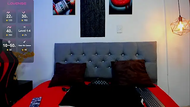 Snapshot of Nicolas_James_Sc chatting on 10, 10, 2025 Nicolas James Sc online show from 10, 10, 2025