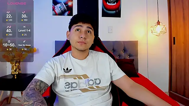 Snapshot of Nicolas_James_Sc chatting on 15, 10, 2025 Nicolas James Sc online show from 15, 10, 2025