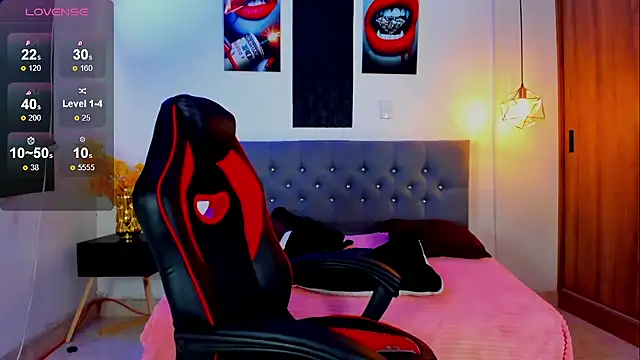 Snapshot of Nicolas_James_Sc chatting on 29, 11, 2025 Nicolas James Sc online show from 29, 11, 2025