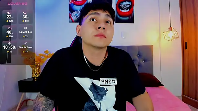 Snapshot of Nicolas_James_Sc chatting on 30, 11, 2025 Nicolas James Sc online show from 30, 11, 2025