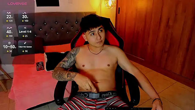 Snapshot of Nicolas_James_Sc chatting on 3, 12, 2025 Nicolas James Sc online show from 3, 12, 2025