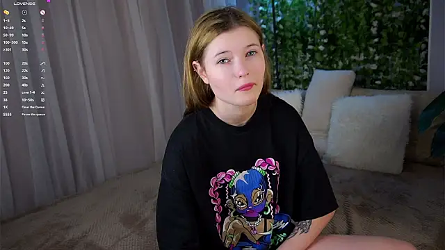 LynHillaire online show from 5, 3, 2026