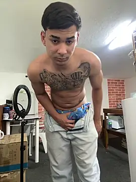 Snapshot of condenovin chatting on 16, 10, 2025 condenovin online show from 16, 10, 2025