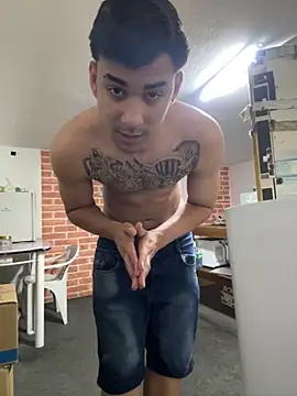 Snapshot of condenovin chatting on 18, 10, 2025 condenovin online show from 18, 10, 2025