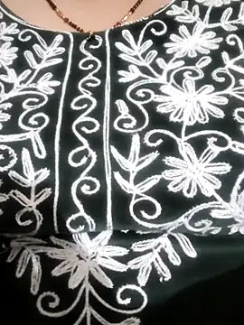 rekha 09 online show from 17, 12, 2025