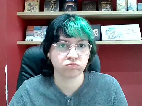 Snapshot of Froggyinthebox chatting on 28, 5, 2026 Froggyinthebox online show from 28, 5, 2026