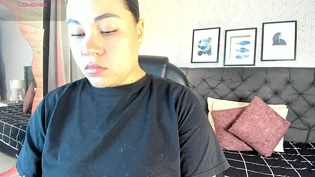 sophie  blare online show from 16, 6, 2026