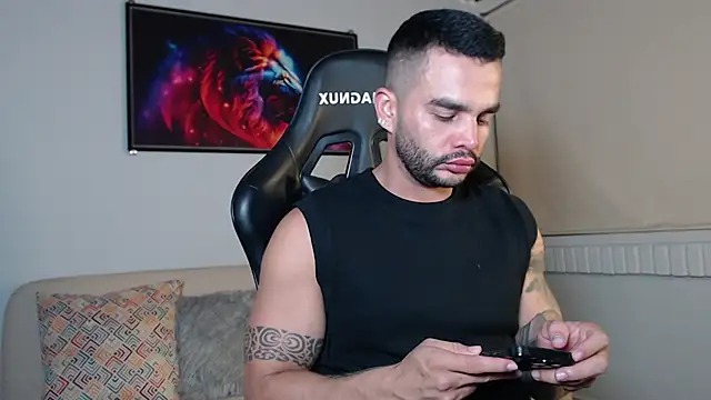 Bruno De Lucaa  online show from 14, 9, 2025