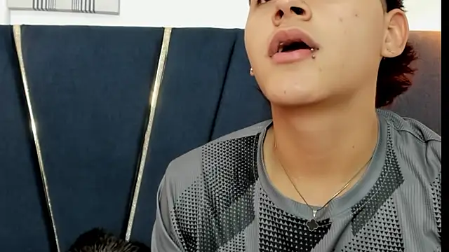 Snapshot of zeusapollofuck chatting on 20, 9, 2025 zeusapollofuck online show from 20, 9, 2025