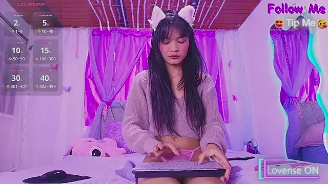 Snapshot of MeganRouss74 chatting on 1, 10, 2025 MeganRouss74 online show from 1, 10, 2025