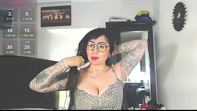 Vicky hotmilf online show from 22, 10, 2025