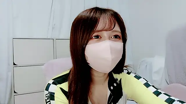 Snapshot of Hanachan_Gcup_ chatting on 3, 10, 2025 Hanachan Gcup  online show from 3, 10, 2025