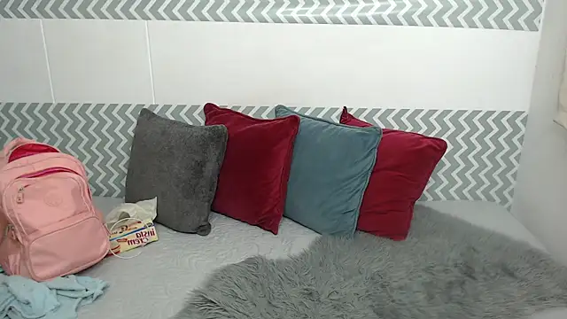 EmilyCoy  online show from 19, 12, 2025