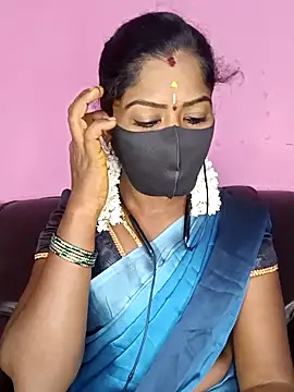 Snapshot of tamilammukuttyy chatting on 25, 9, 2025 tamilammukuttyy online show from 25, 9, 2025