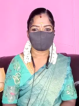 Snapshot of tamilammukuttyy chatting on 28, 9, 2025 tamilammukuttyy online show from 28, 9, 2025