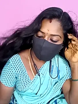 Snapshot of tamilammukuttyy chatting on 7, 11, 2025 tamilammukuttyy online show from 7, 11, 2025