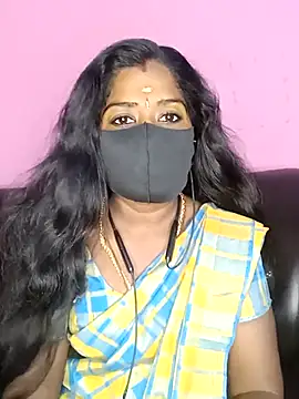 Snapshot of tamilammukuttyy chatting on 10, 11, 2025 tamilammukuttyy online show from 10, 11, 2025