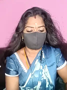 Snapshot of tamilammukuttyy chatting on 5, 12, 2025 tamilammukuttyy online show from 5, 12, 2025