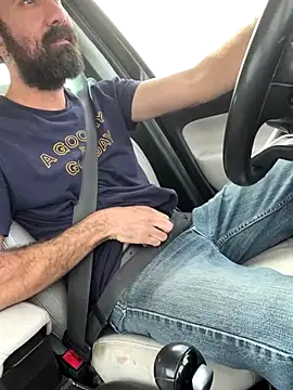 Snapshot of beauthomas chatting on 5, 1, 2026 beauthomas online show from 5, 1, 2026