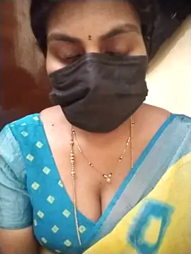 Snapshot of Nithiila chatting on 7, 4, 2026 Nithiila online show from 7, 4, 2026