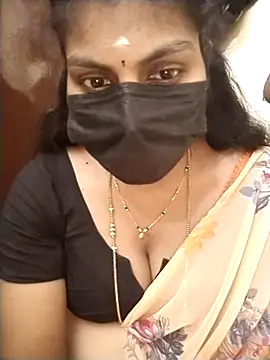 Snapshot of Nithiila chatting on 9, 4, 2026 Nithiila online show from 9, 4, 2026