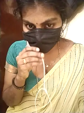 Snapshot of Nithiila chatting on 13, 4, 2026 Nithiila online show from 13, 4, 2026