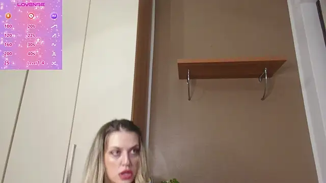 ScarletVerdi online show from 1, 12, 2025