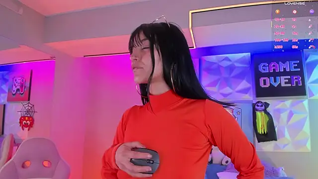 Snapshot of LindaWz_ chatting on 29, 10, 2025 LindaWz online show from 29, 10, 2025