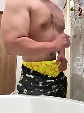 Snapshot of sukebegorilla chatting on 5, 4, 2026 sukebegorilla online show from 5, 4, 2026