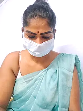 Snapshot of sherlin24 chatting on 28, 9, 2025 sherlin24 online show from 28, 9, 2025