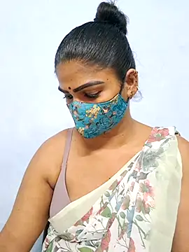 Snapshot of sherlin24 chatting on 3, 10, 2025 sherlin24 online show from 3, 10, 2025