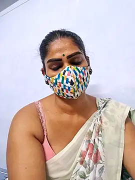 Snapshot of sherlin24 chatting on 12, 10, 2025 sherlin24 online show from 12, 10, 2025